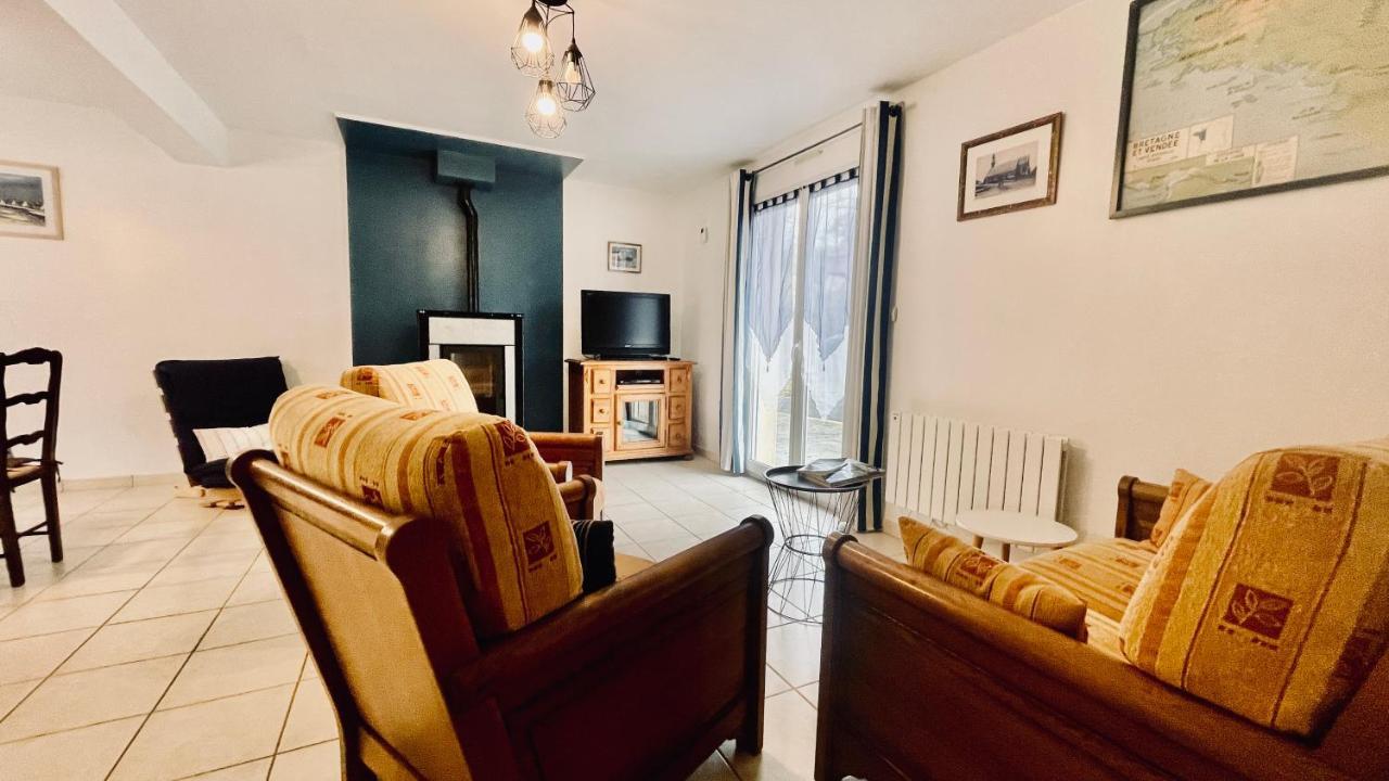 Maison Spacieuse A Deux Pas De La Plage Roscanvel Dış mekan fotoğraf
